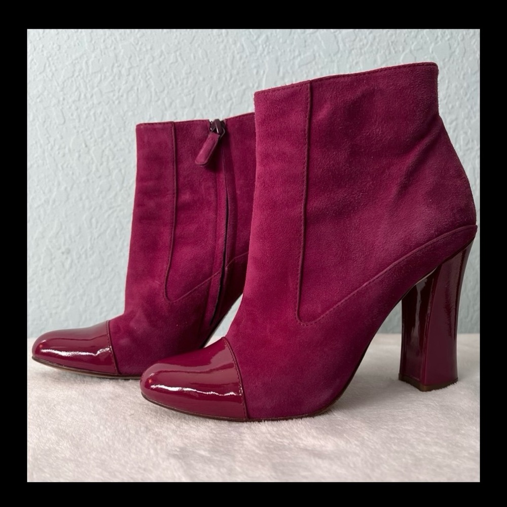 Cole Hahn Booties.  Patent and Suede
No box.